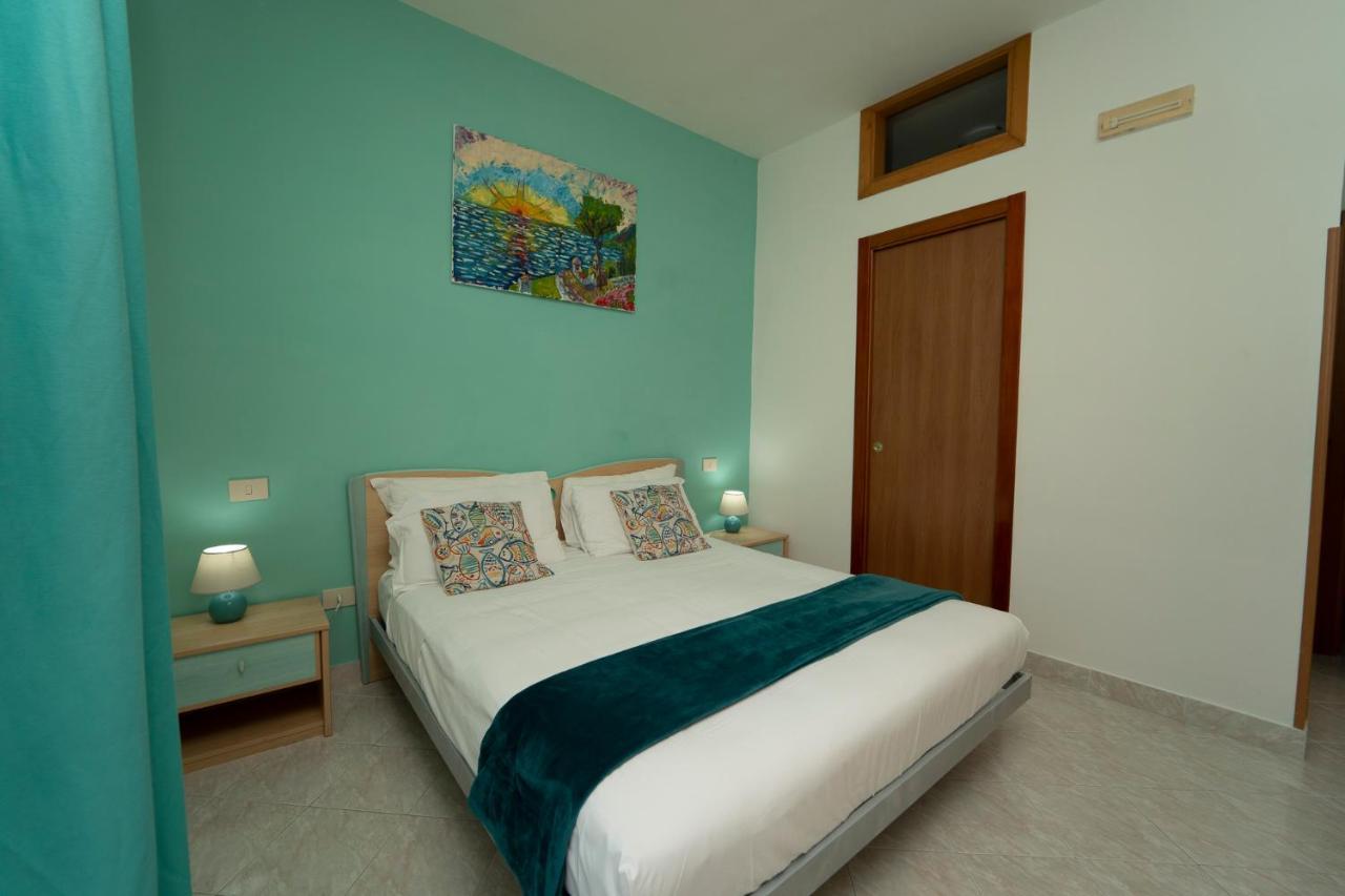 Bed and Breakfast Tra I Monti Tramonti Exterior foto