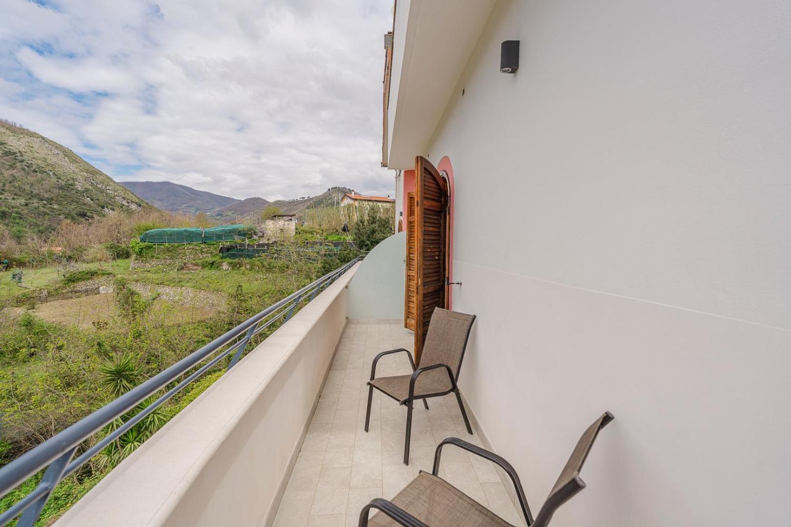Bed and Breakfast Tra I Monti Tramonti Exterior foto
