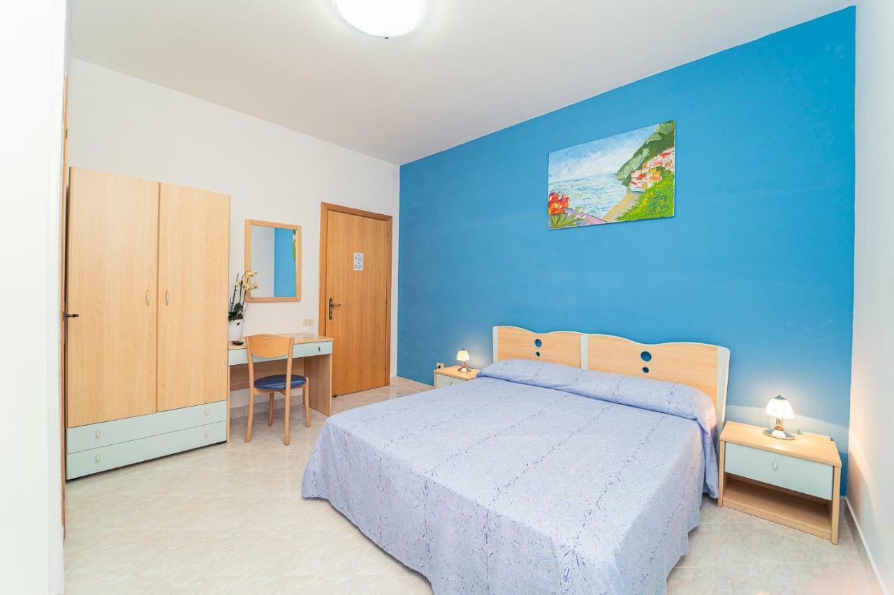 Bed and Breakfast Tra I Monti Tramonti Exterior foto